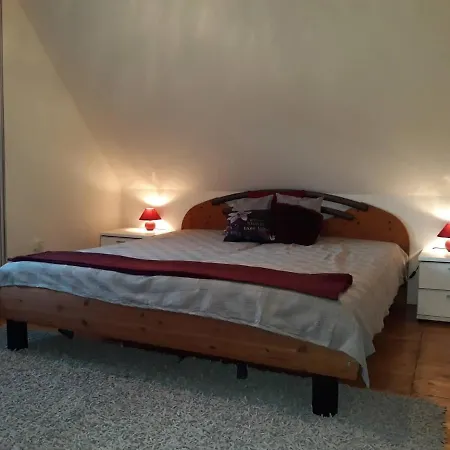 Hotel Tiszaloki Apartmanhaz *