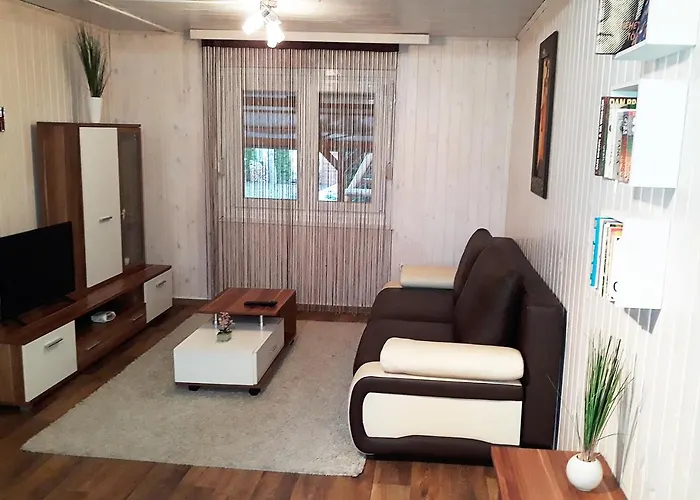 Tiszalöki Apartmanház * Tiszalok