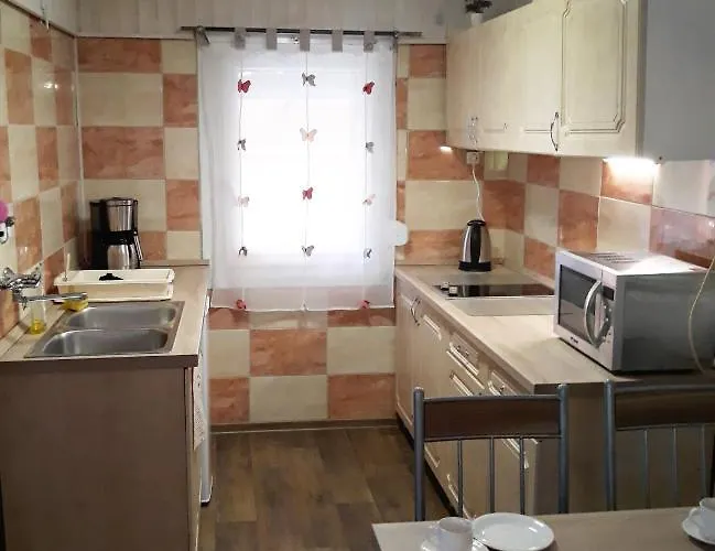 Tiszalöki Apartmanház Hotel